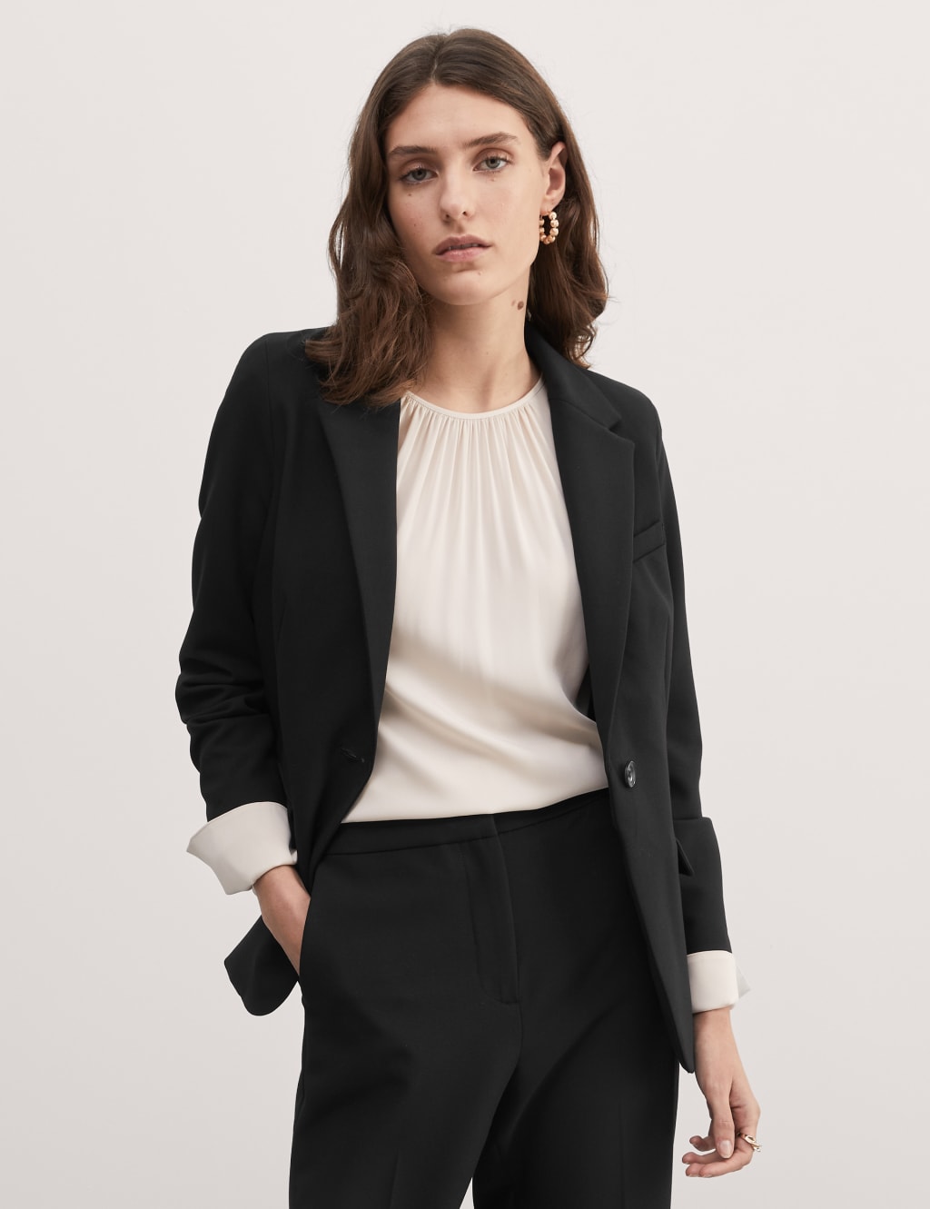0400~Tailored Single-breasted Blazer with Satin Peak Lapel main image 1