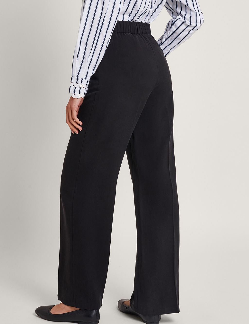 Tailored Wide Leg Trousers 2 of 5