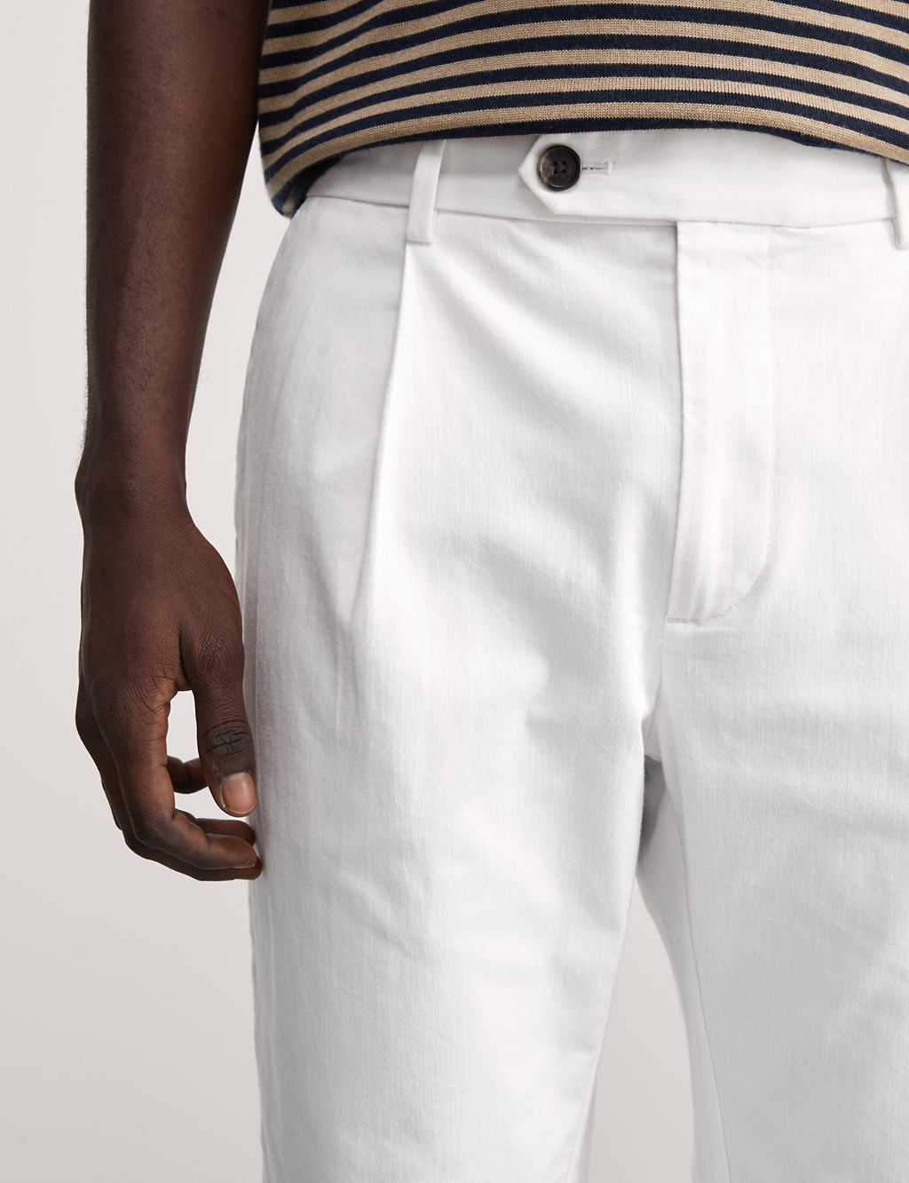 Tapered Fit Italian Single Pleat Chinos 8 of 8