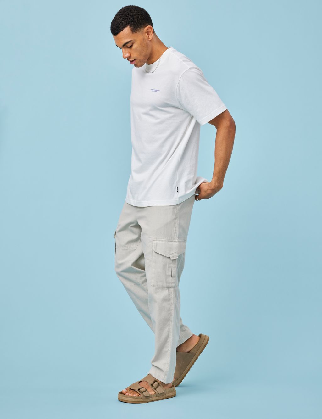 Tapered Fit Linen Rich Cargo Trousers 2 of 3