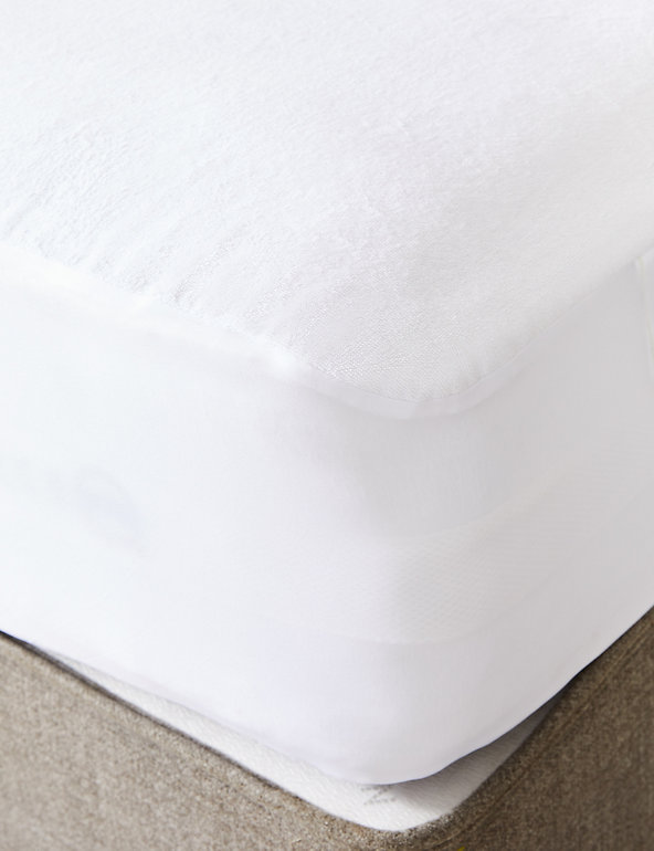 Allergy Relief White Fitted Mattress Bed Cover Made with Polypropylene Size Full 