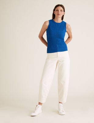 womens knitted sleeveless vest