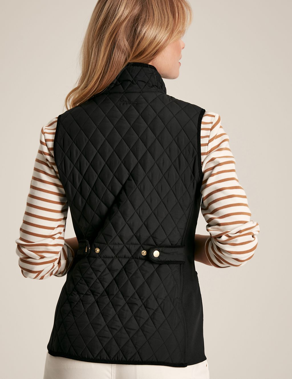 Textured Quilted Gilet 7 of 9