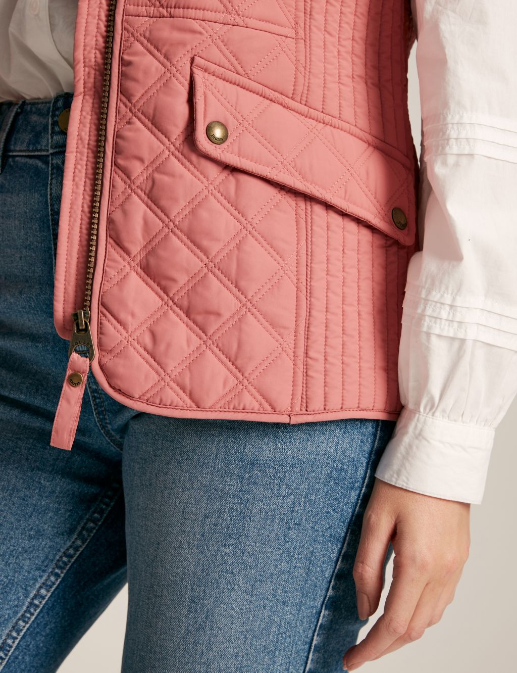 Textured Quilted Gilet 5 of 8