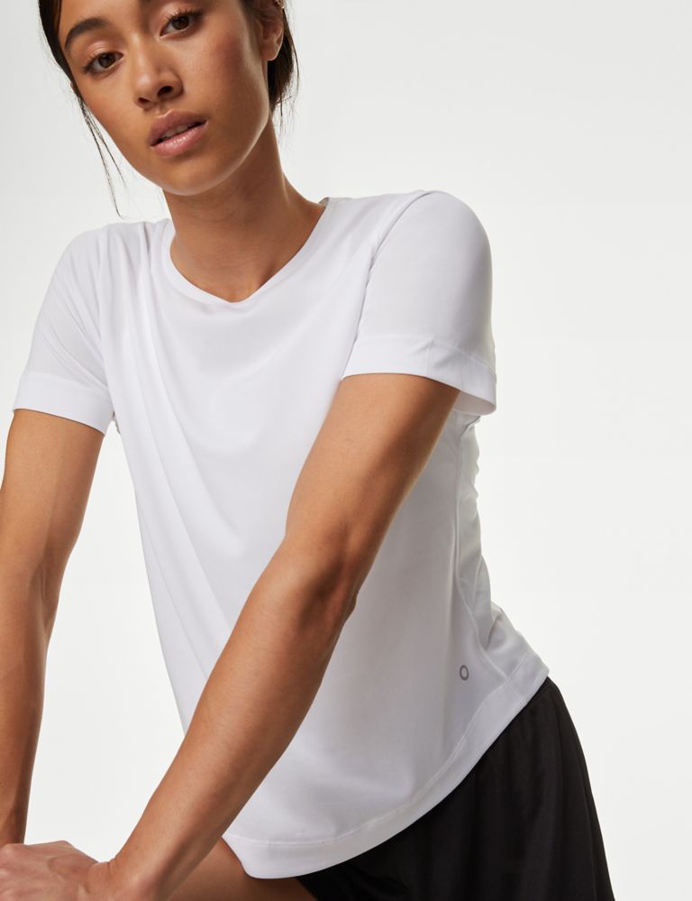 Textured Scoop Neck Fitted T-Shirt 4 of 6