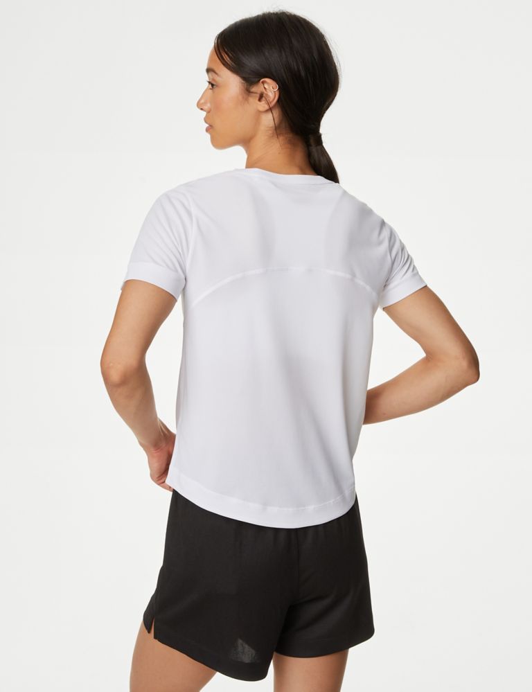 Textured Scoop Neck Fitted T-Shirt 5 of 6