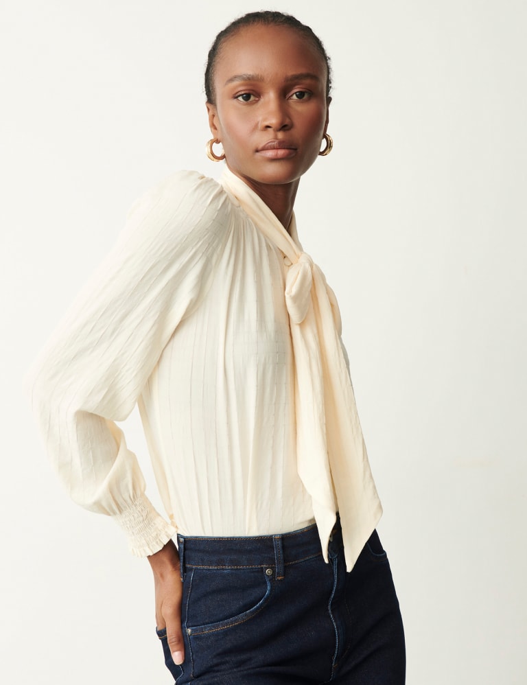 Tie neck sweater discount