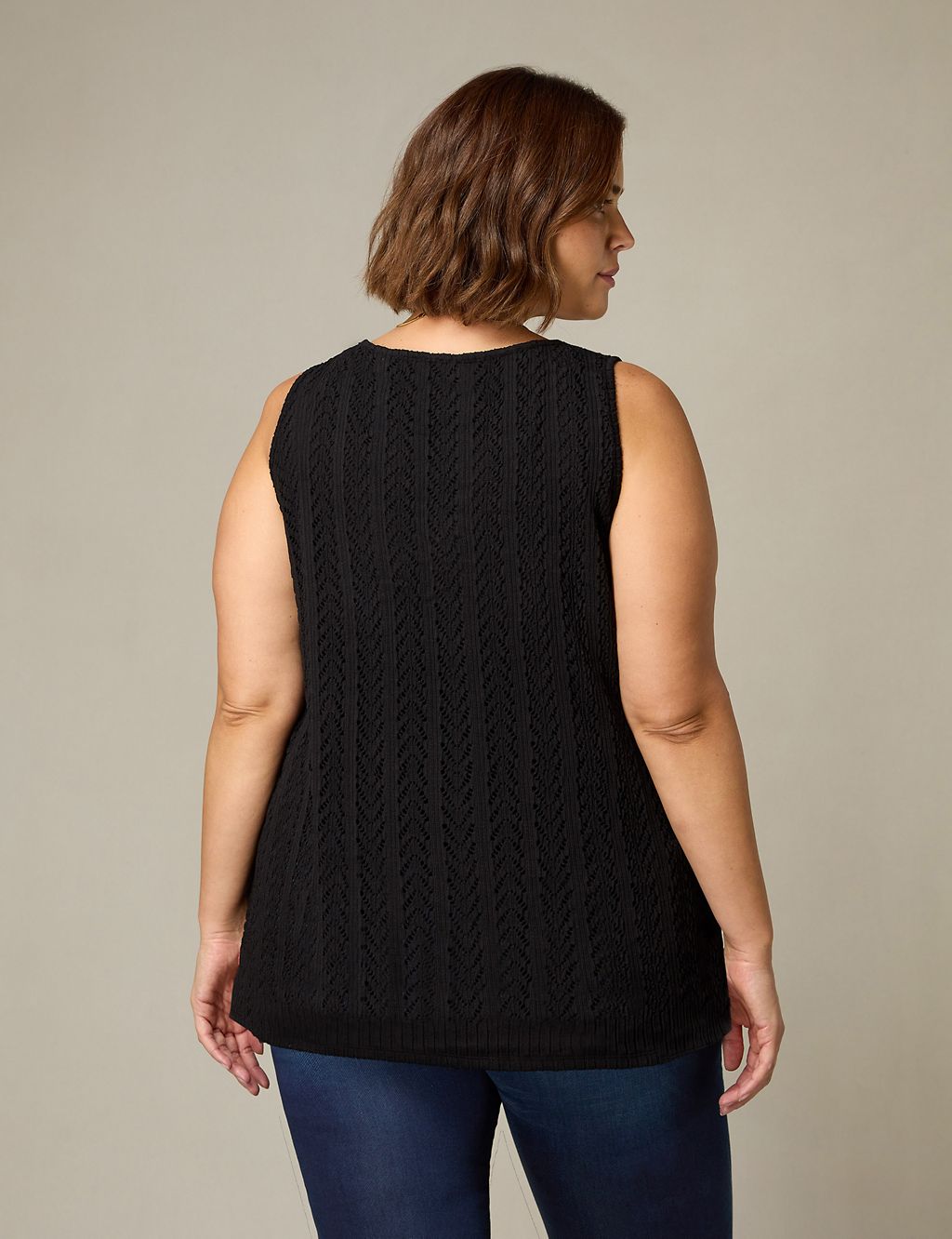 Textured V-Neck Relaxed Vest Top 2 of 5
