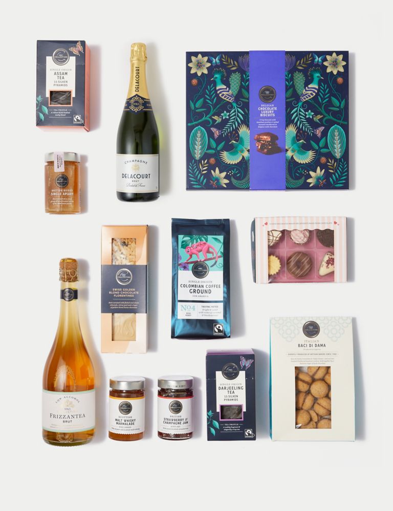 The M&S Collection Tea Hamper 7 of 7