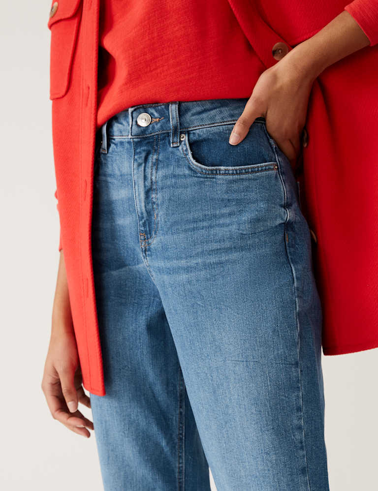 The Mom Jeans 3 of 5