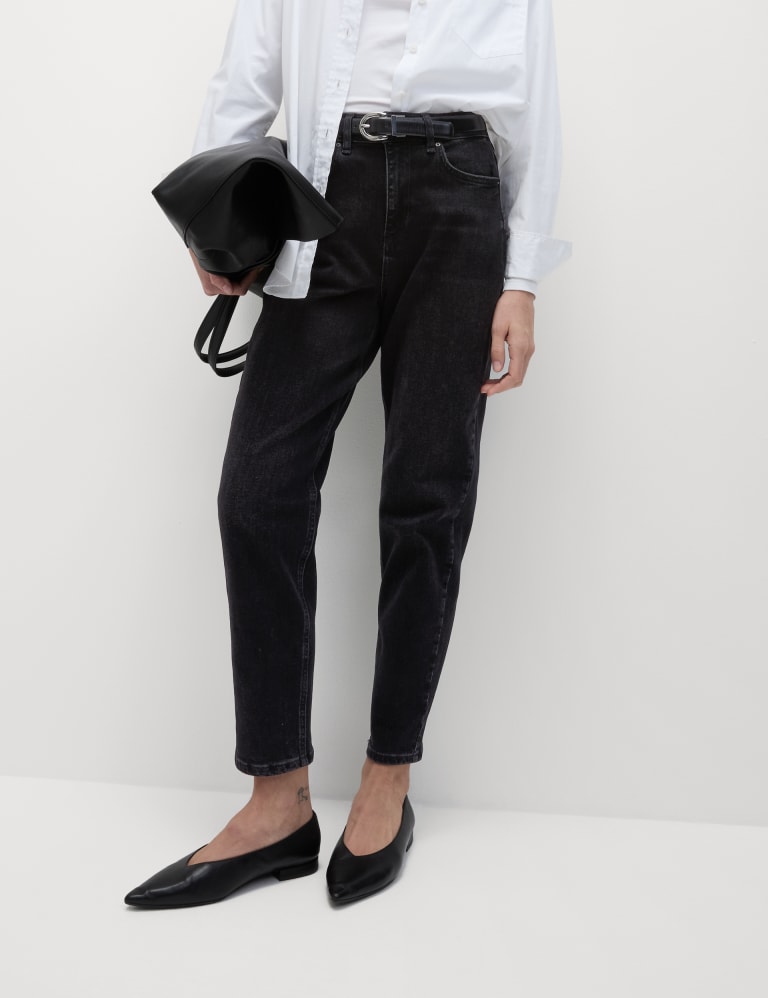 High-waisted Mom Jeans - Black