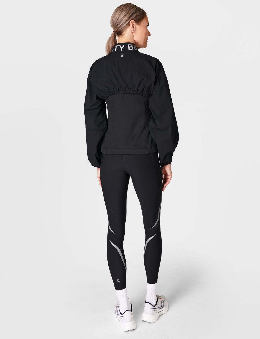 Therma Boost Lightweight Running Jacket 4 of 4