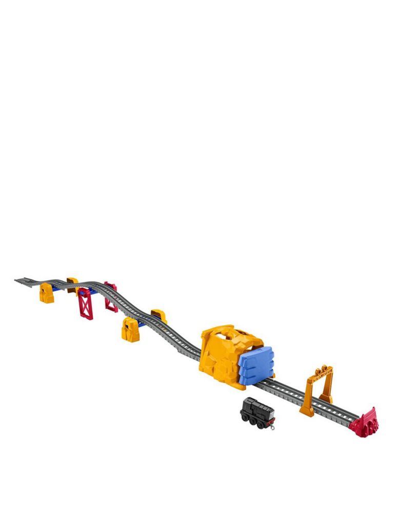 Thomas™ Trackmaster™ Tunnel Blast (3-7 Yrs) 1 of 3