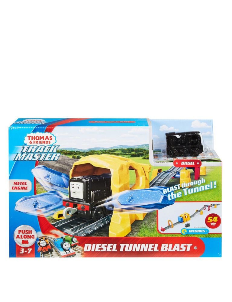 Thomas™ Trackmaster™ Tunnel Blast (3-7 Yrs) 2 of 3