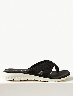 Toe Thong Sandals Image 2 of 6