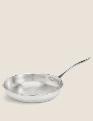 medium saute pan