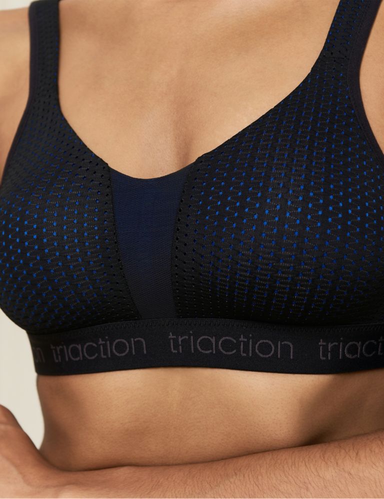 Triaction Energy Lite Non Wired Sports Bra 5 of 7