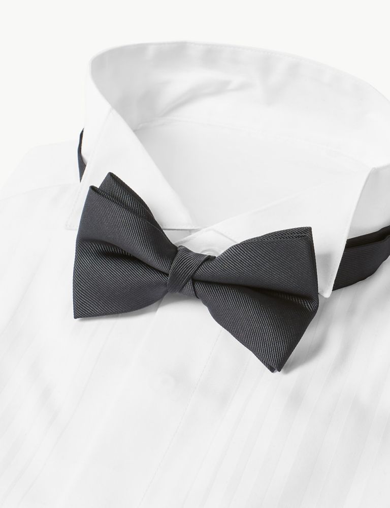 Twill Bow Tie 1 of 1