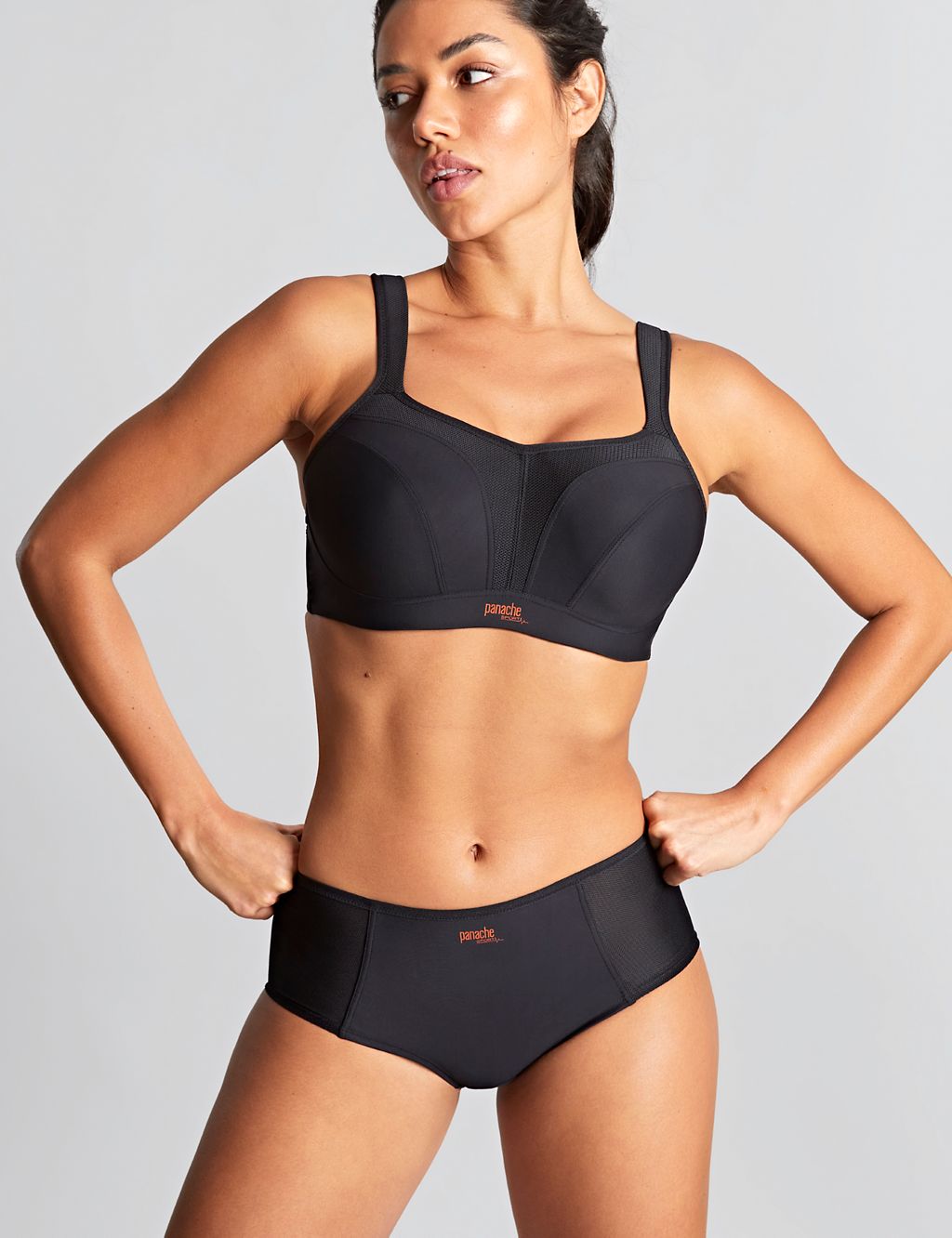 Ultimate Support Wired Sports Bra D-J 4 of 7