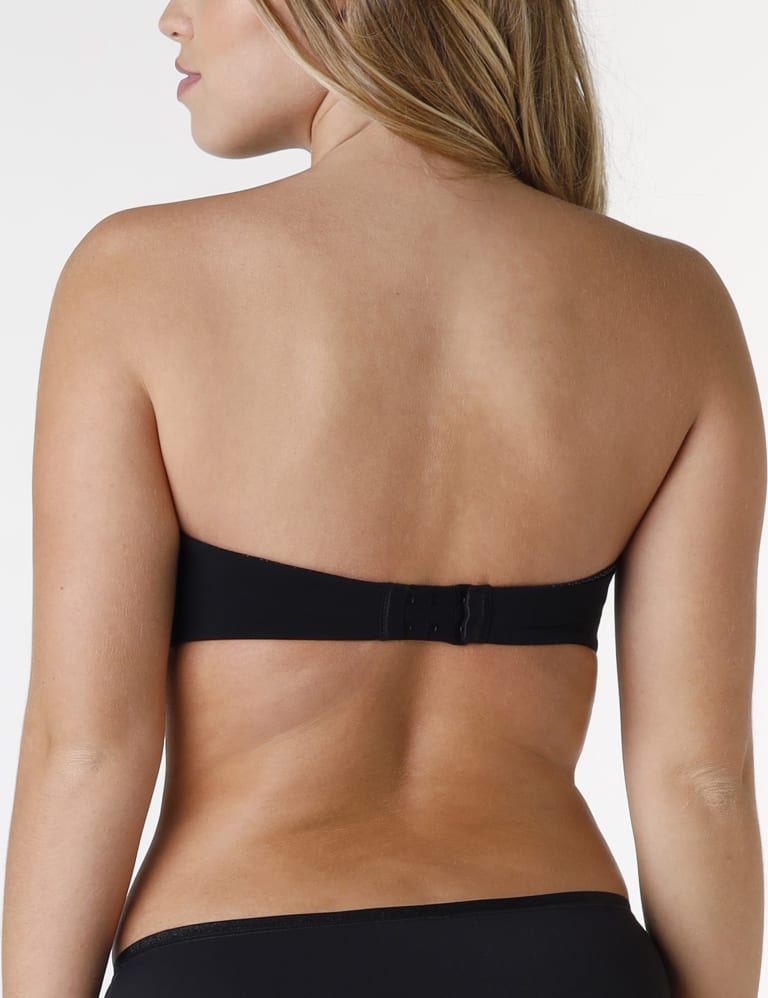 Wonderbra - Ultimate Strapless Bra in black on Designer Wardrobe