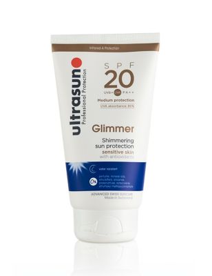 Ultrasun 20spf Glimmer Sun Lotion Protection 150ml Tube Image 1 of 1