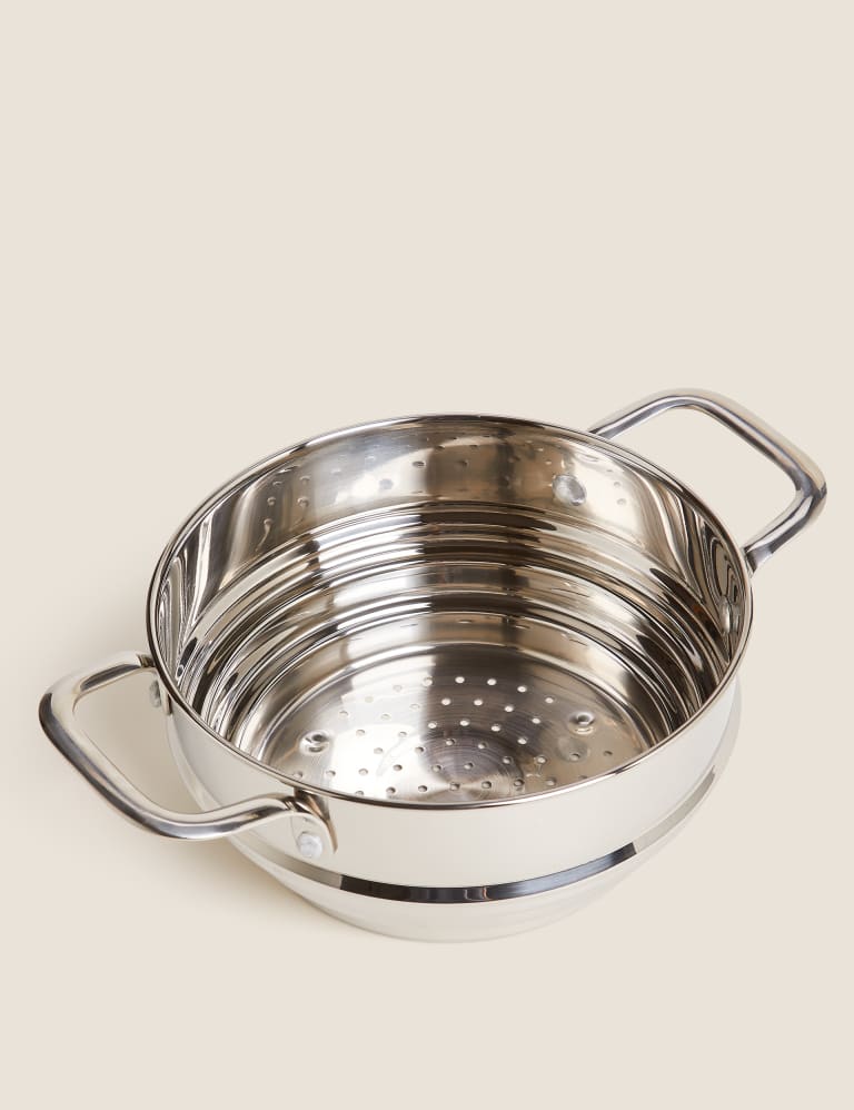 Steamer pan outlet