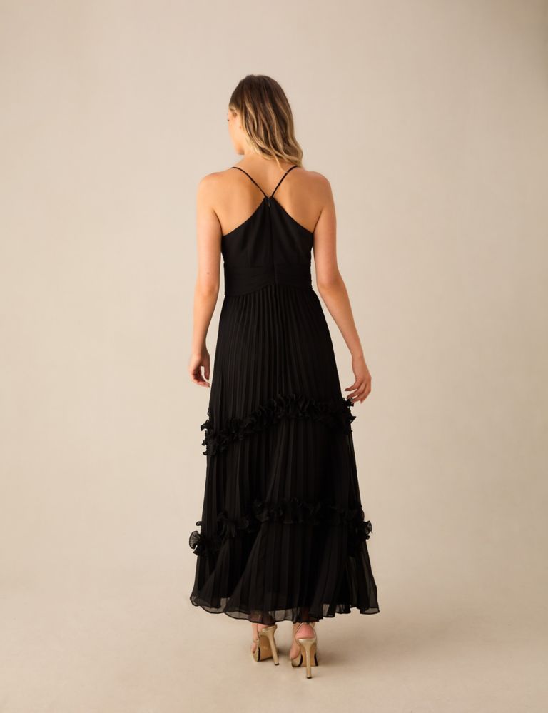 V-Neck Pleated Frill Detail Maxi Tiered Dress 5 of 7