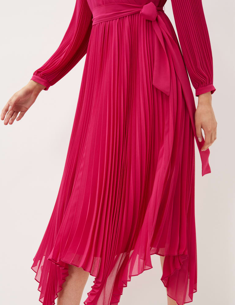 V-Neck Pleated Tie Belt Midi Wrap Dress 4 of 4