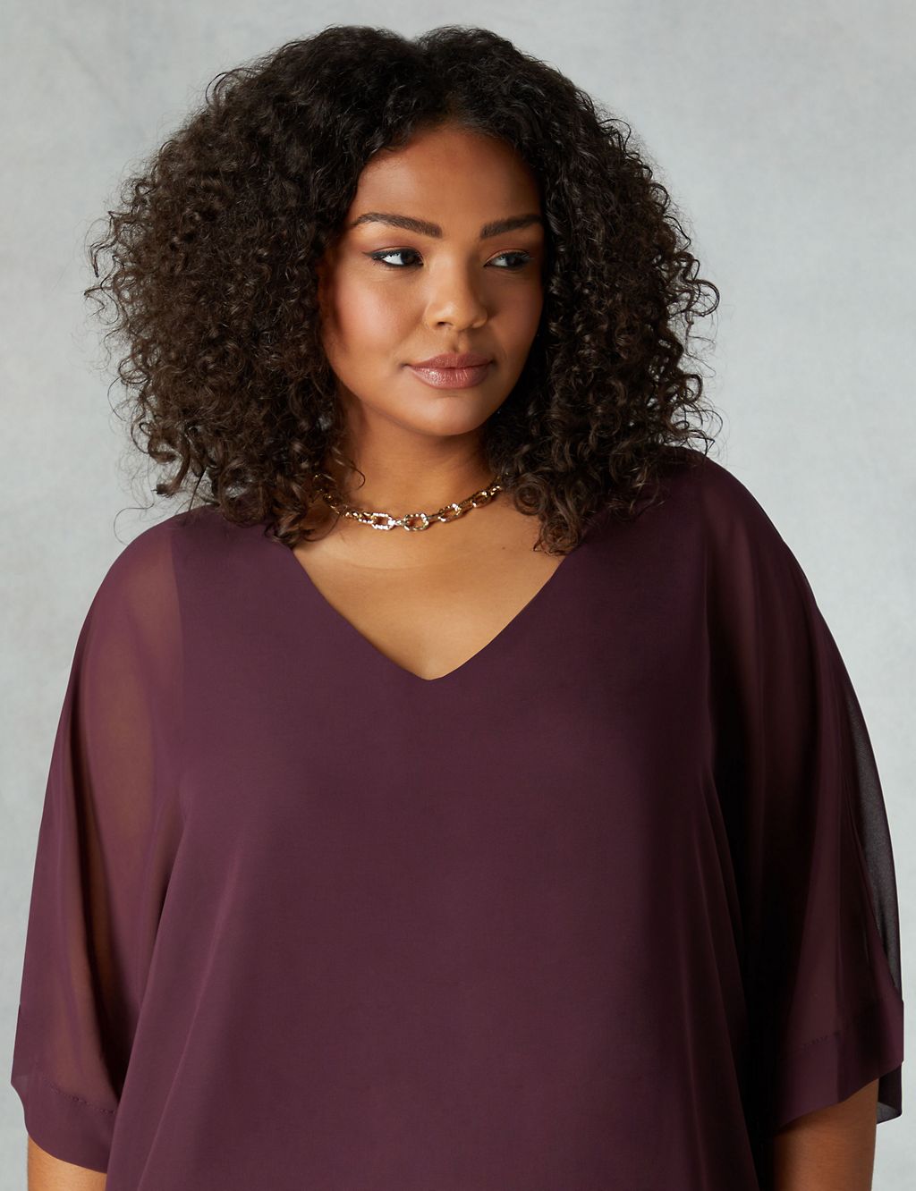 V-Neck Relaxed Top 2 of 4