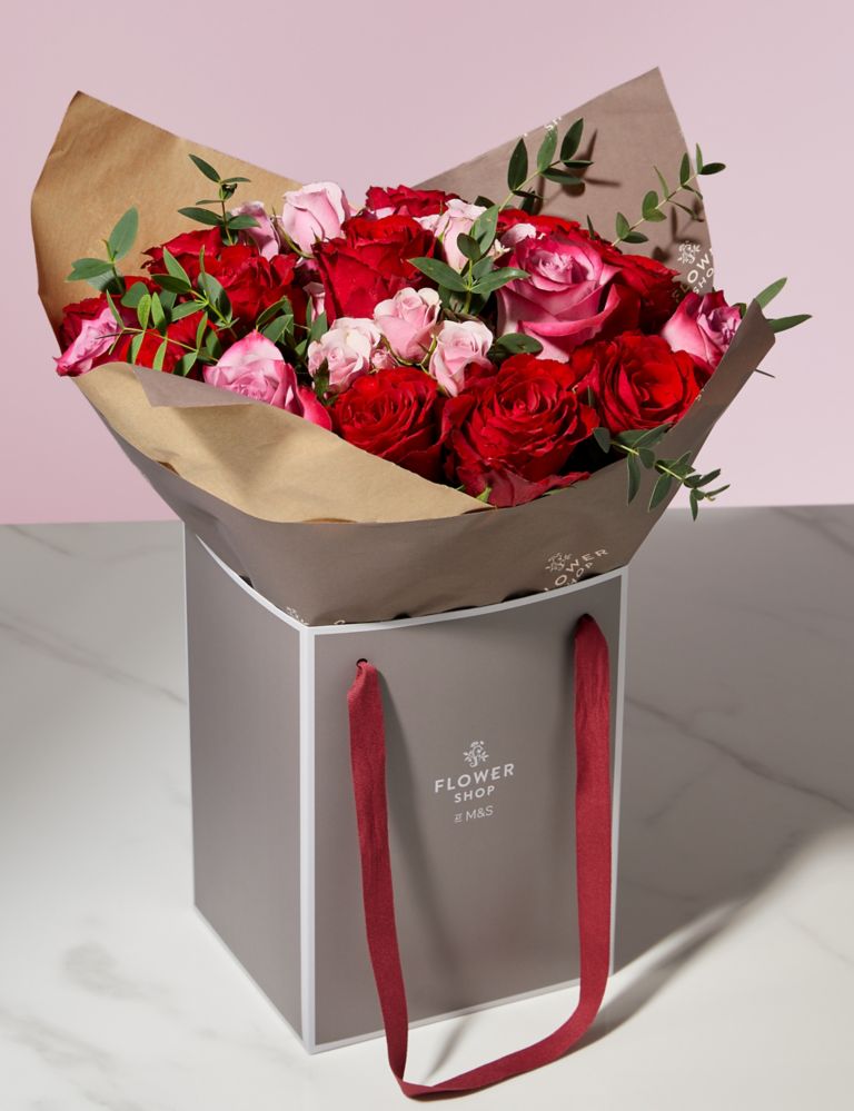 Valentine's Rose Gift Bag 1 of 4