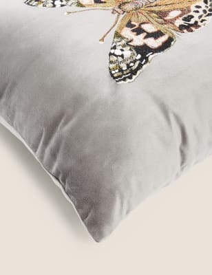 Do Clothes Moths Eat Velvet