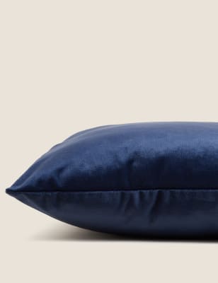 Hay velvet outlet cushion