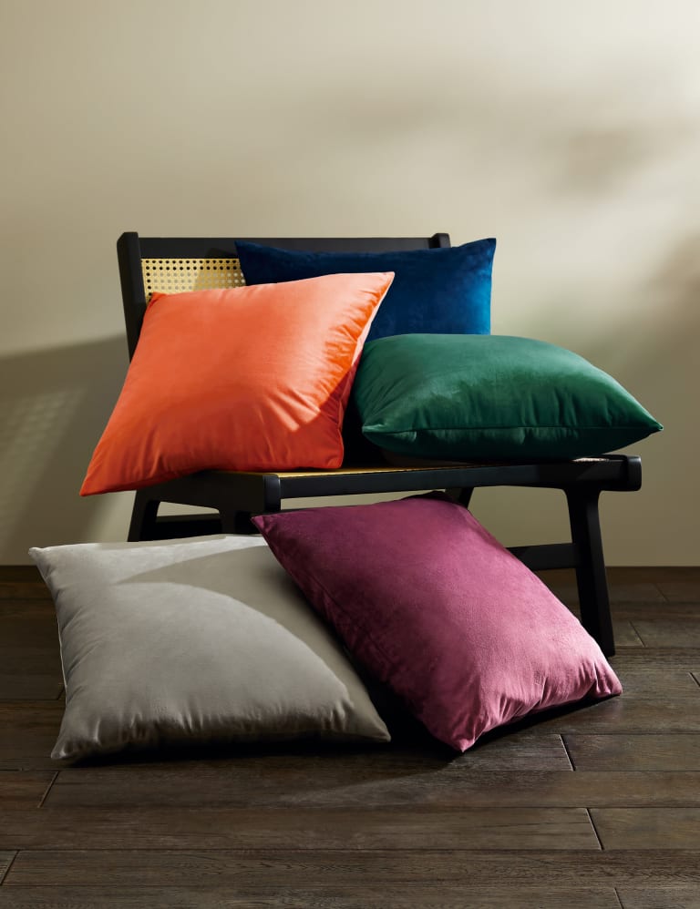 Marks and spencer green cushions 2025