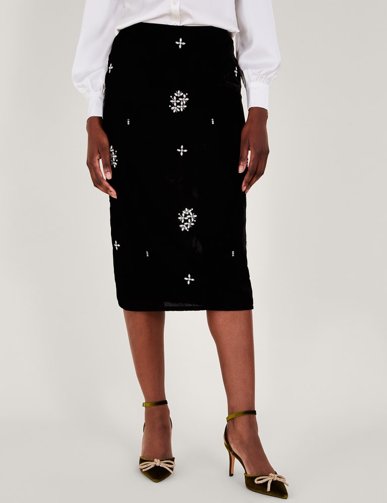Black velvet hotsell skirt knee length