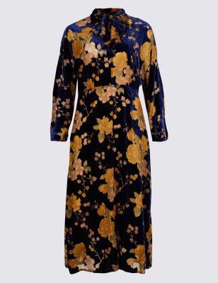 Marks and outlet spencer velvet dress