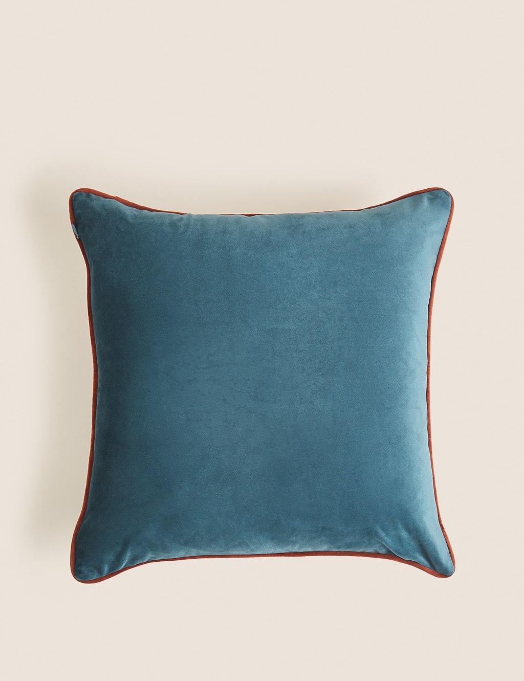 M and s throws and cushions shop