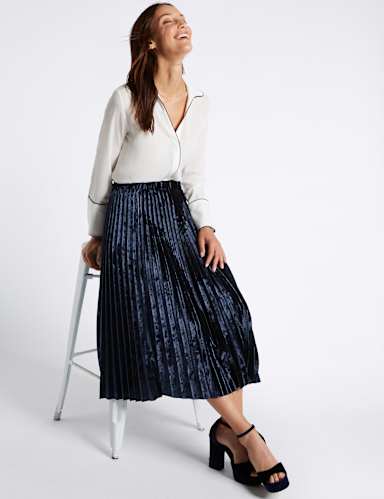 Velvet Pleated A-Line Midi Skirt 3 of 5