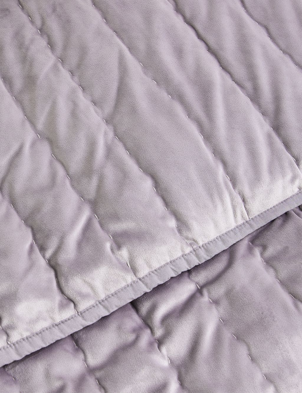 Velvet Quilted Bedspread 4 of 6