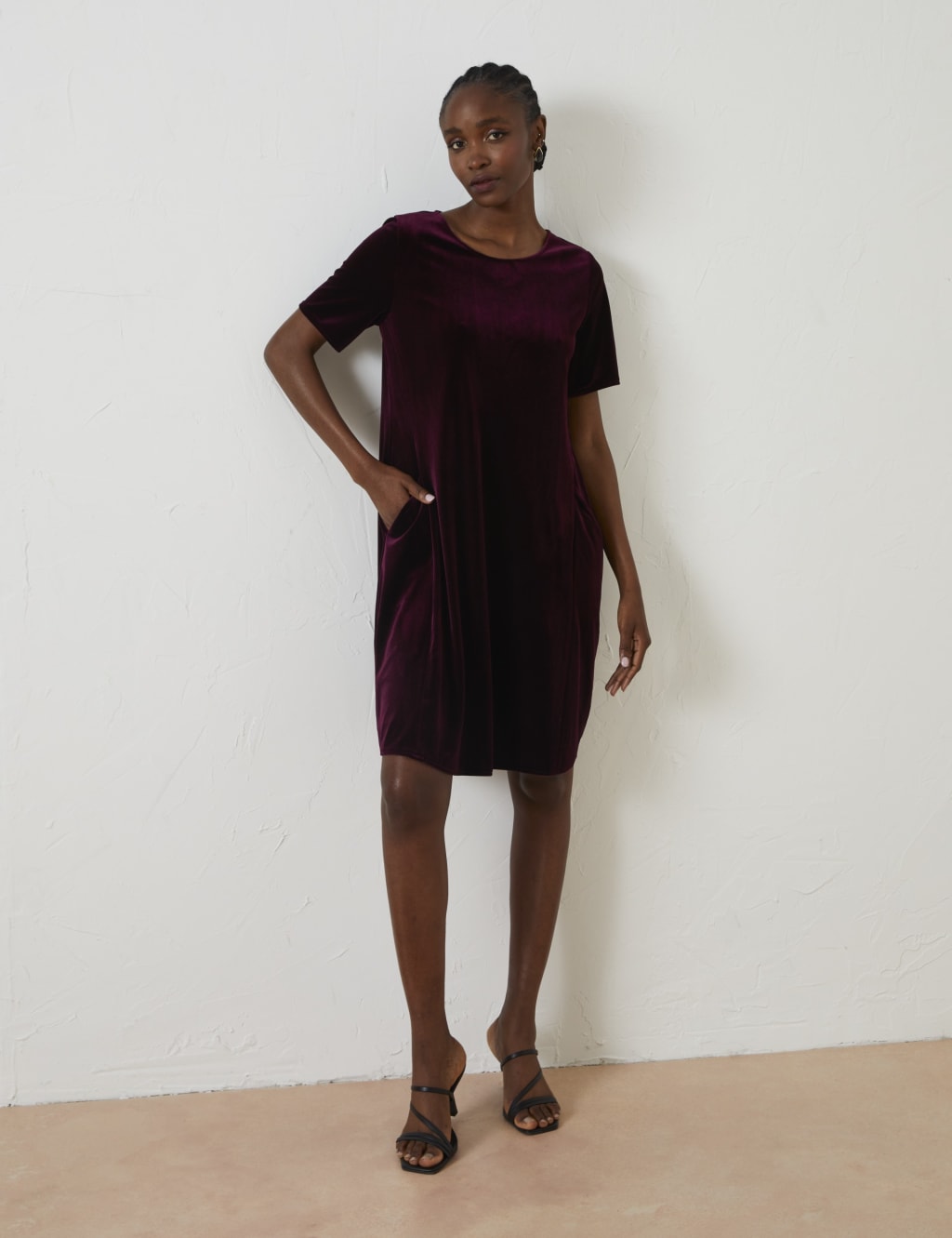 Velvet Round Neck Knee Length Shift Dress 3 of 5