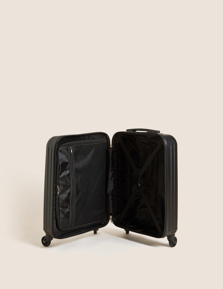 The Best Suitcase for Hardshell Fans