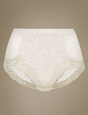 Vintage Lace Cotton Rich Light Control Full Brief Knickers Image 2 of 3