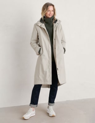 Long raincoat with clearance hood