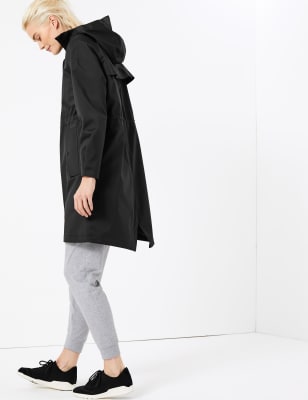 Everlane ReNew parka thick for winter, Men's Fashion, Coats, Jackets and  Outerwear on Carousell