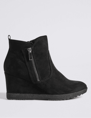 Mobii shop wedge bootie