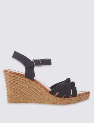 Wedge Heel Knot Crossover Sandals Image 2 of 6