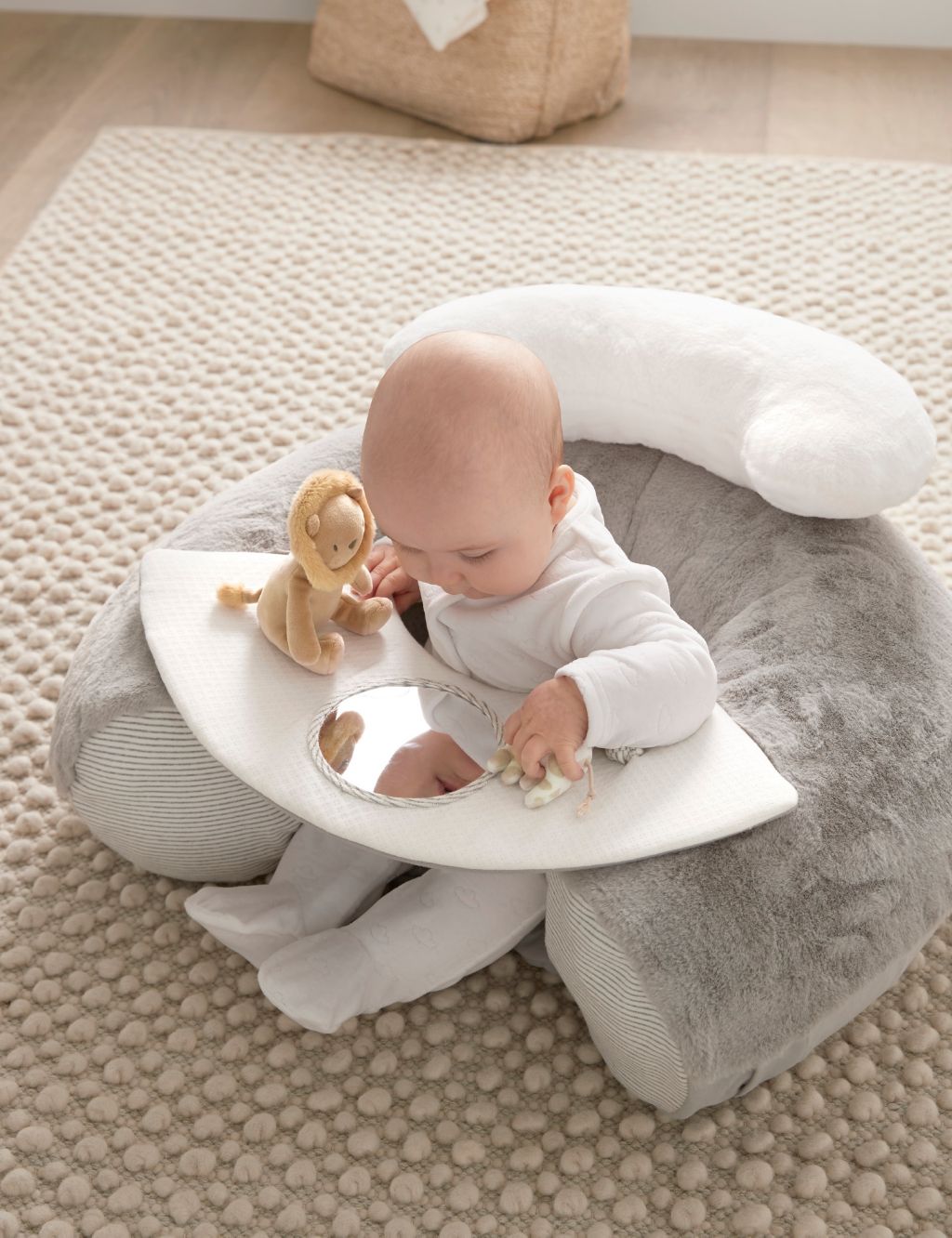 Welcome to the World Sit & Play Floor Seat (6 Mths) 1 of 6