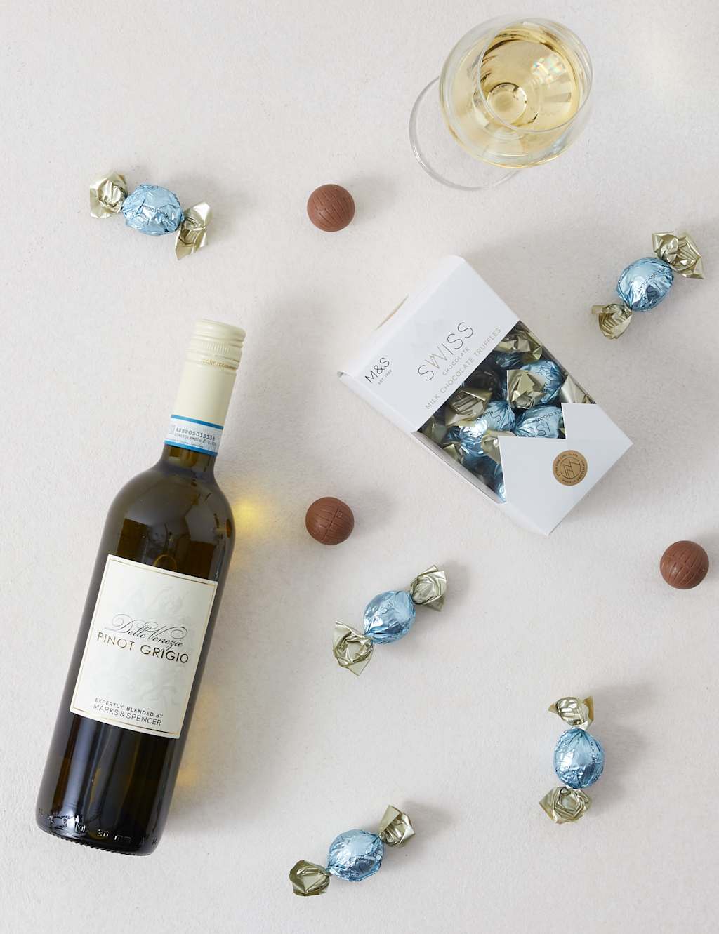 White Wine & Swiss Chocolates Gift Selection 2 of 3