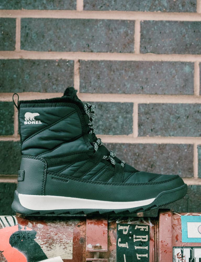 Sorel shop slimboot shortie