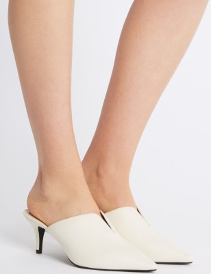 Wide best sale mule shoes