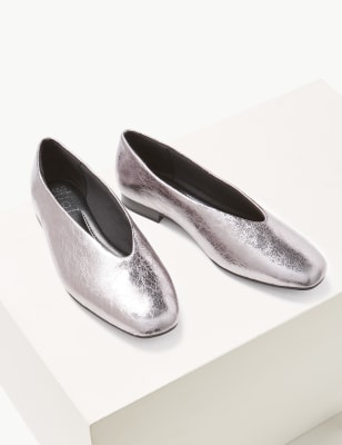 High cut hot sale ballerina pumps